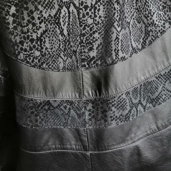 Genuine Soft Texure leather Jacket with Real Fur Collar Fur Vest - Picture 9 of 14